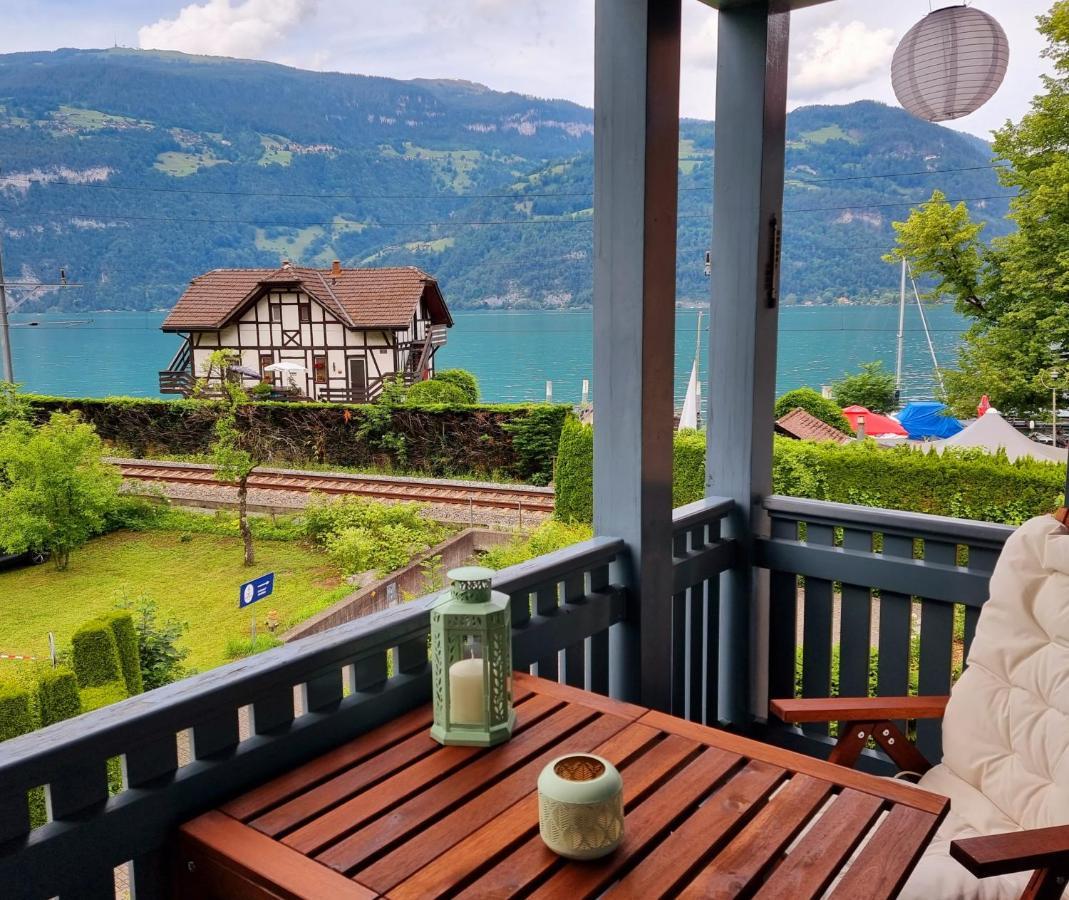 Strandhuesli Directly On Lake Thun Därligen Kültér fotó